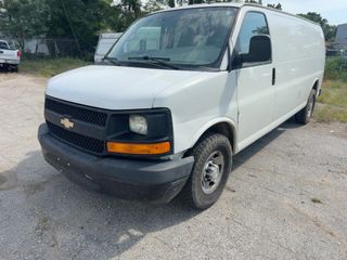 2015 Chevrolet Express 3500 Work Van - Exterior Front Left Corner Image